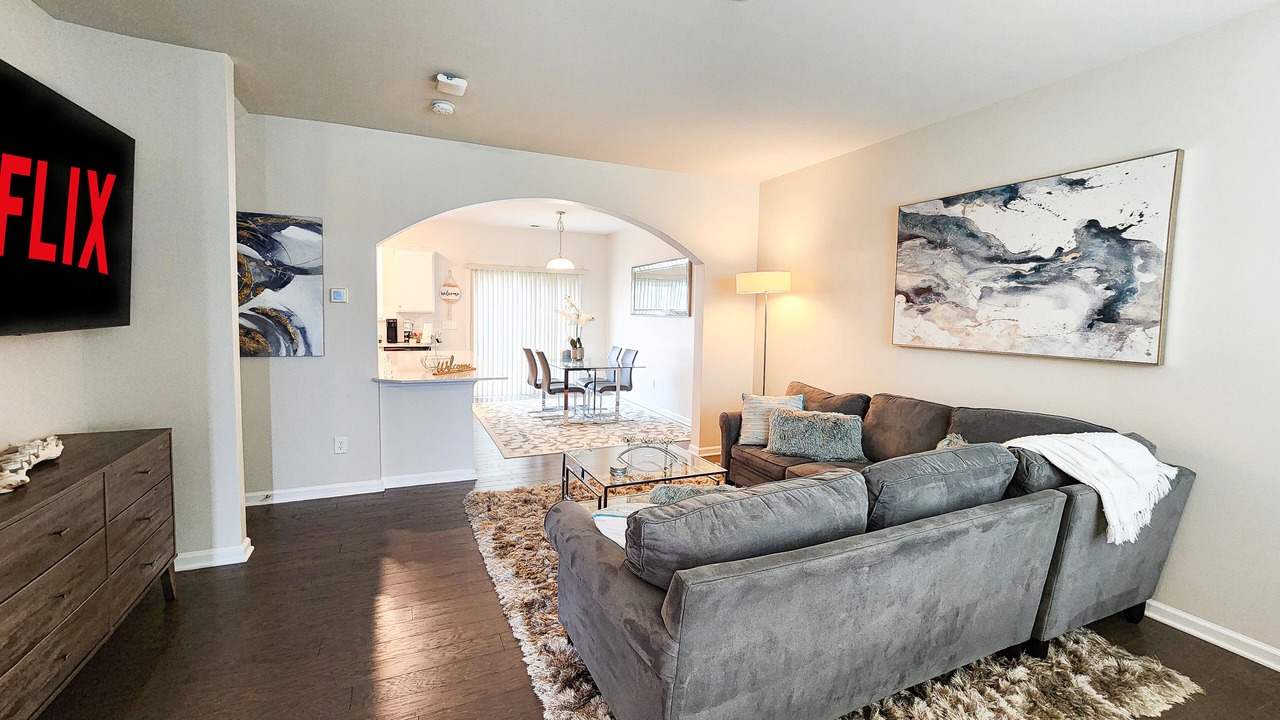 Photo of Livingroom in Ballantyne East
