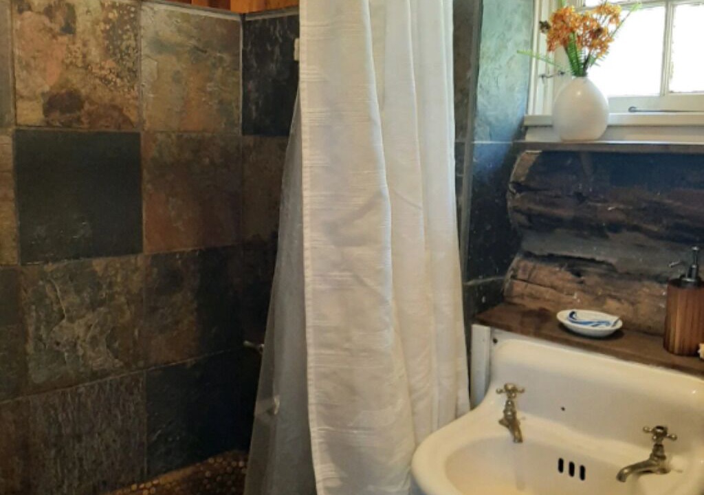 Photo of Bathroom in Kula
