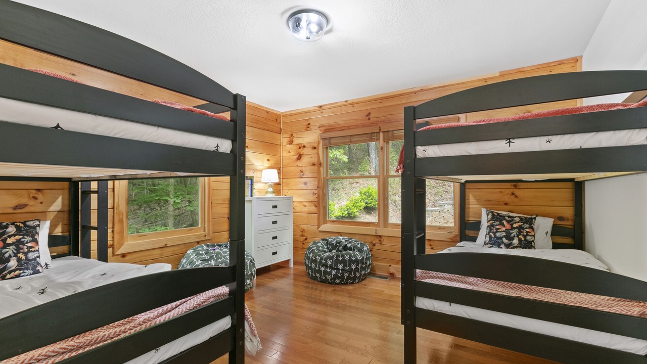 Photo of Bedroom in Lake Lure
