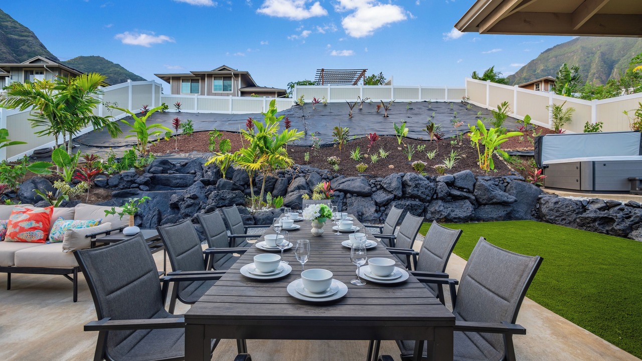 Photo of Outdoor in Makaha Valley