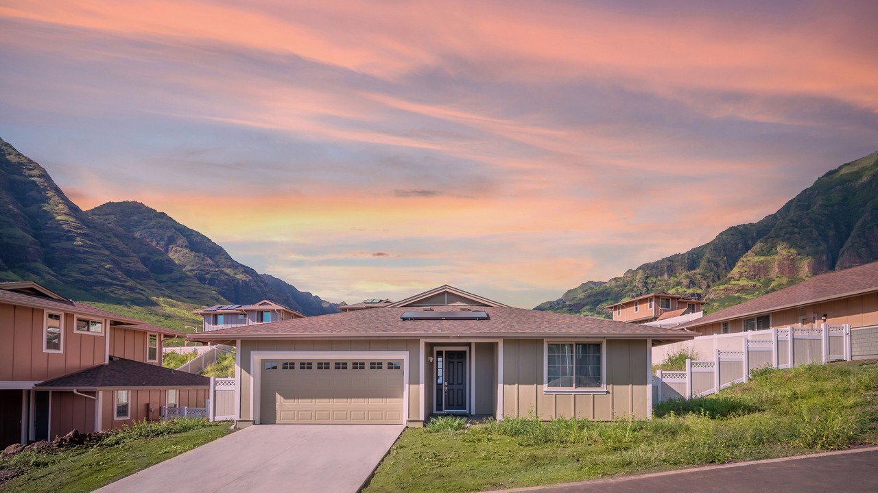 Photo of Outdoor in Makaha Valley