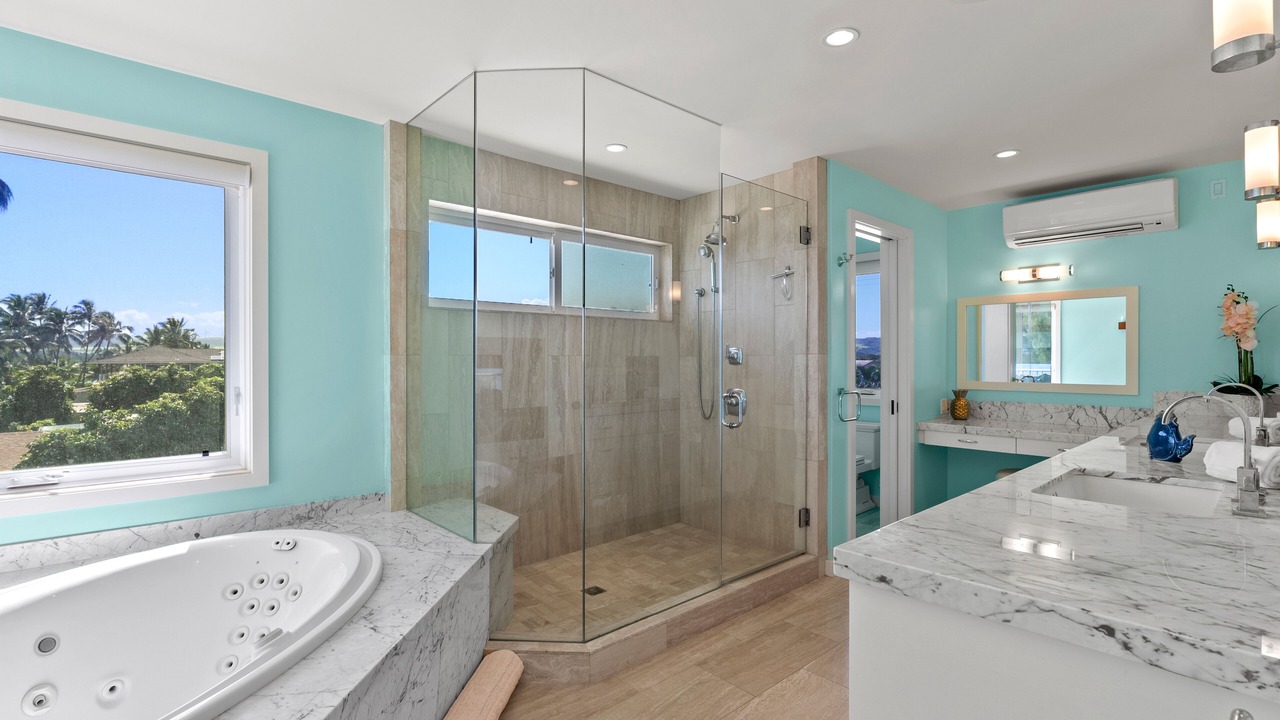 Photo of Bathroom in Waialua