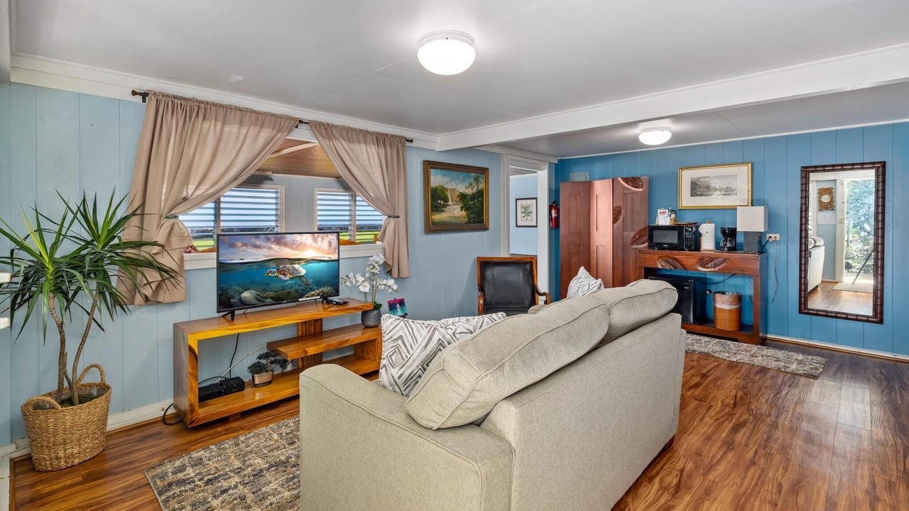 Photo of Kitchen in Kahaluu Bay