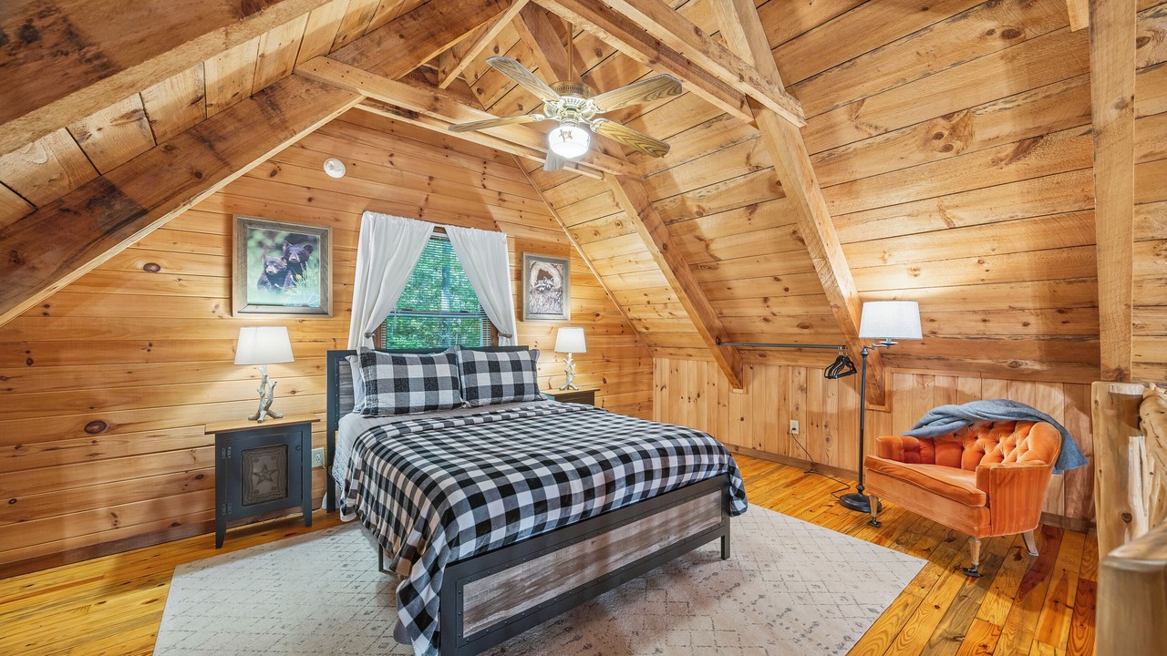 Photo of Bedroom in Dahlonega