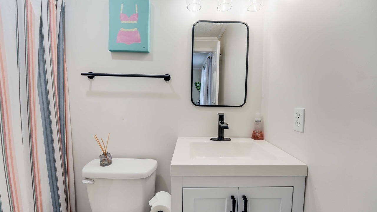 Photo of Bathroom in Colonial Beach