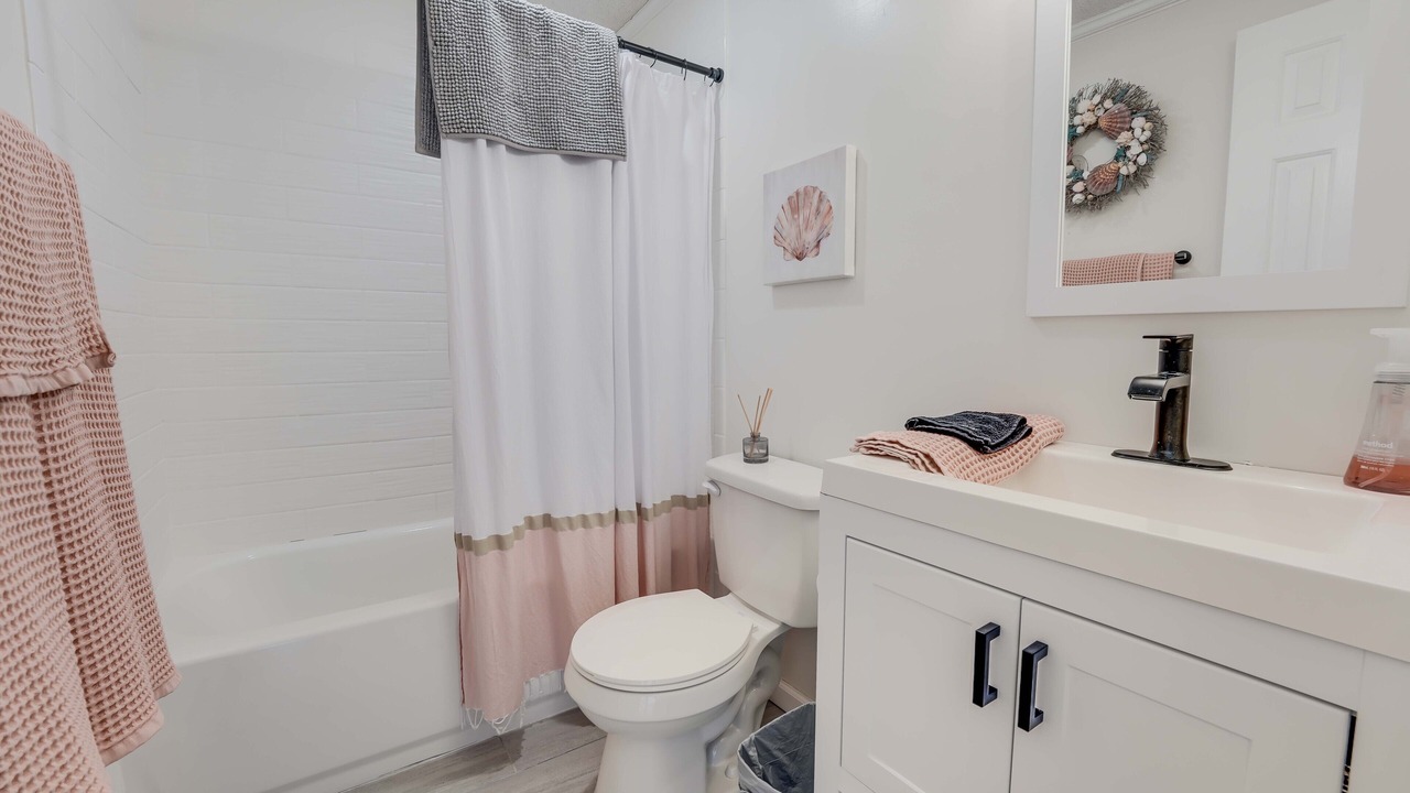 Photo of Bathroom in Colonial Beach