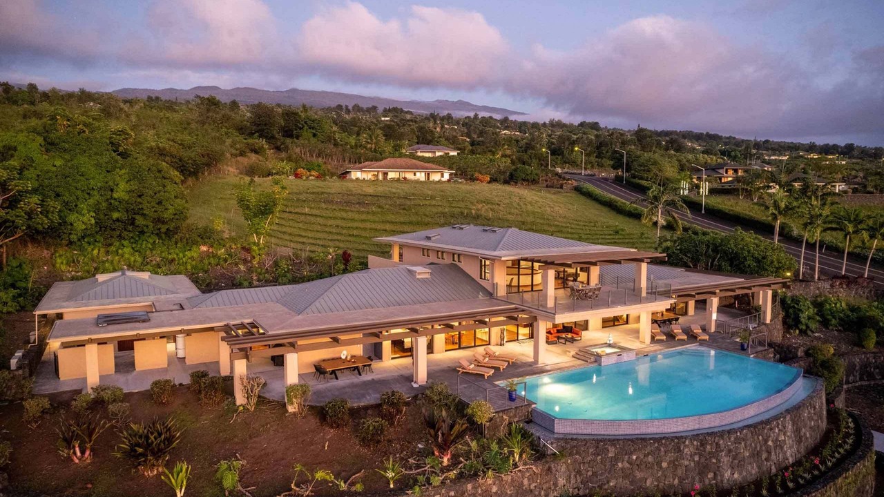 Photo of Others in Kona Palisades