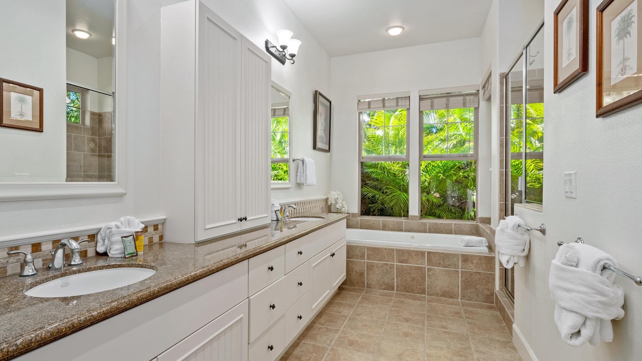 Photo of Bathroom in Kulalani