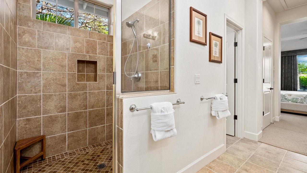 Photo of Bathroom in Kulalani