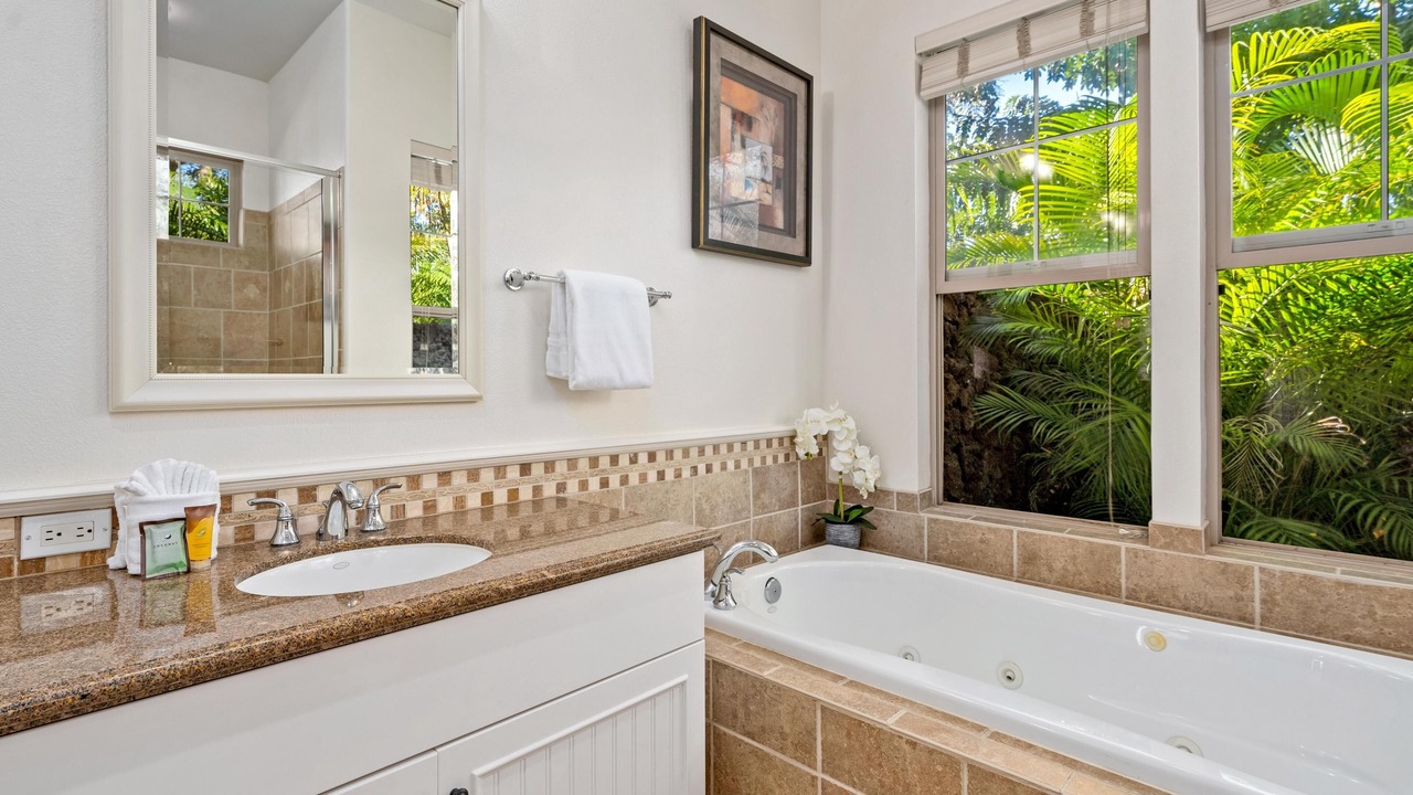 Photo of Bathroom in Kulalani
