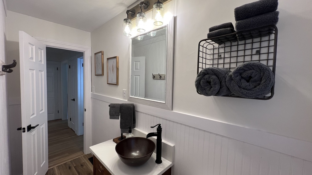 Photo of Bathroom in Hickory