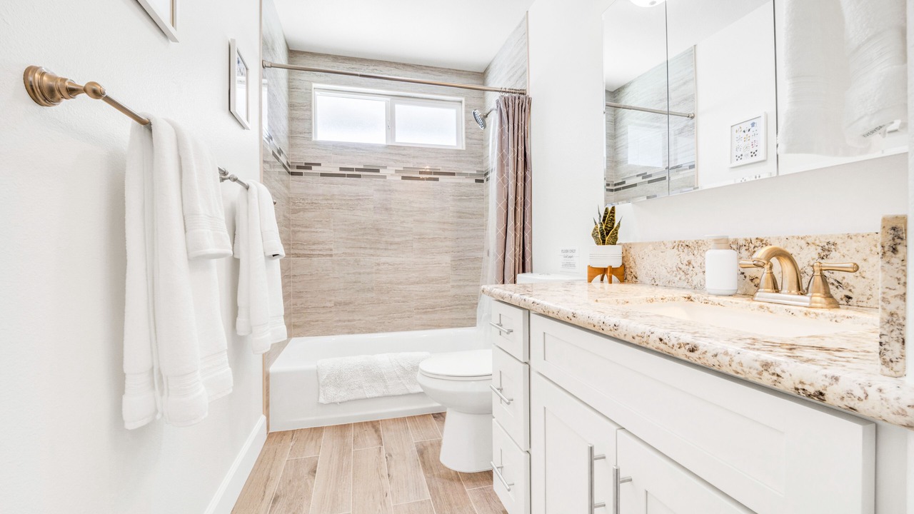 Photo of Bathroom in Waianae