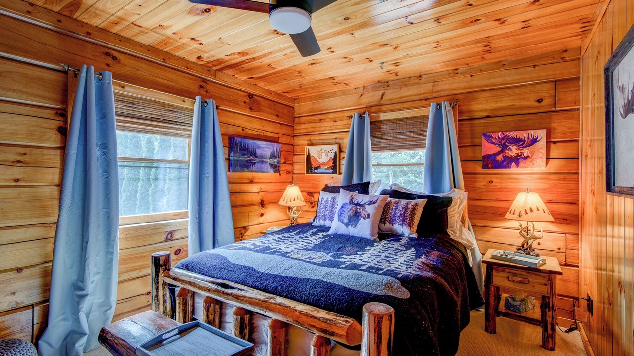 Photo of Bedroom in Blowing Rock