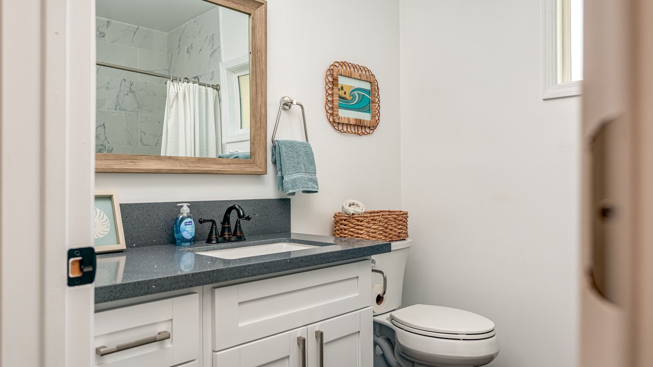 Photo of Bathroom in Nanakuli