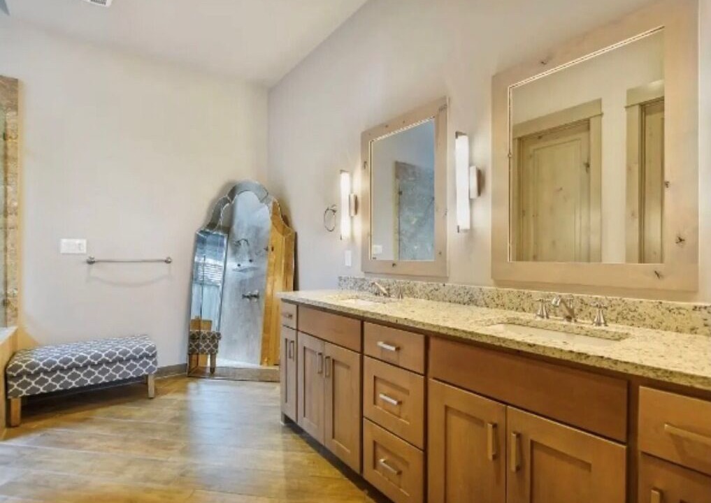 Photo of Bathroom in Spicewood