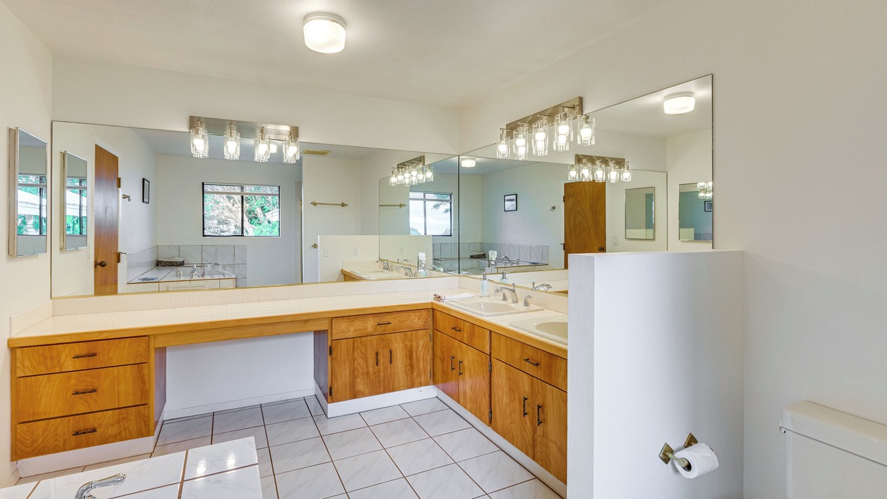Photo of Bathroom in Kamuela