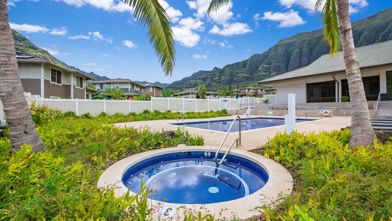 Photo of Outdoor in Makaha Valley