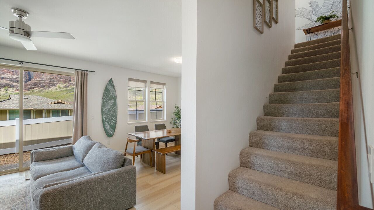 Photo of Livingroom in Makaha Valley