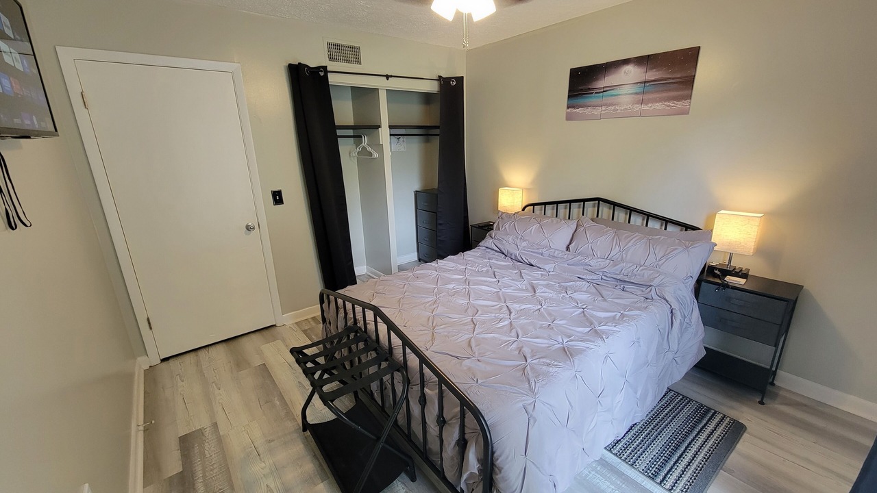 Photo of Bedroom in Hinesville