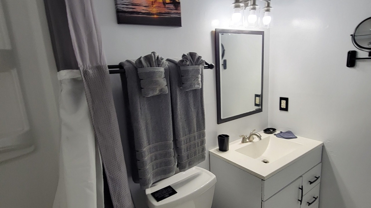 Photo of Bathroom in Hinesville