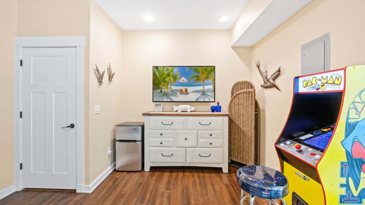 Photo of Bedroom in Bermuda Bay