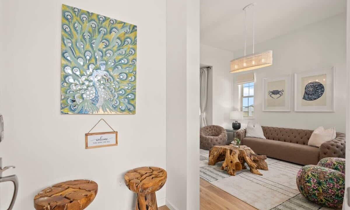 Photo of Livingroom in Makaha Valley