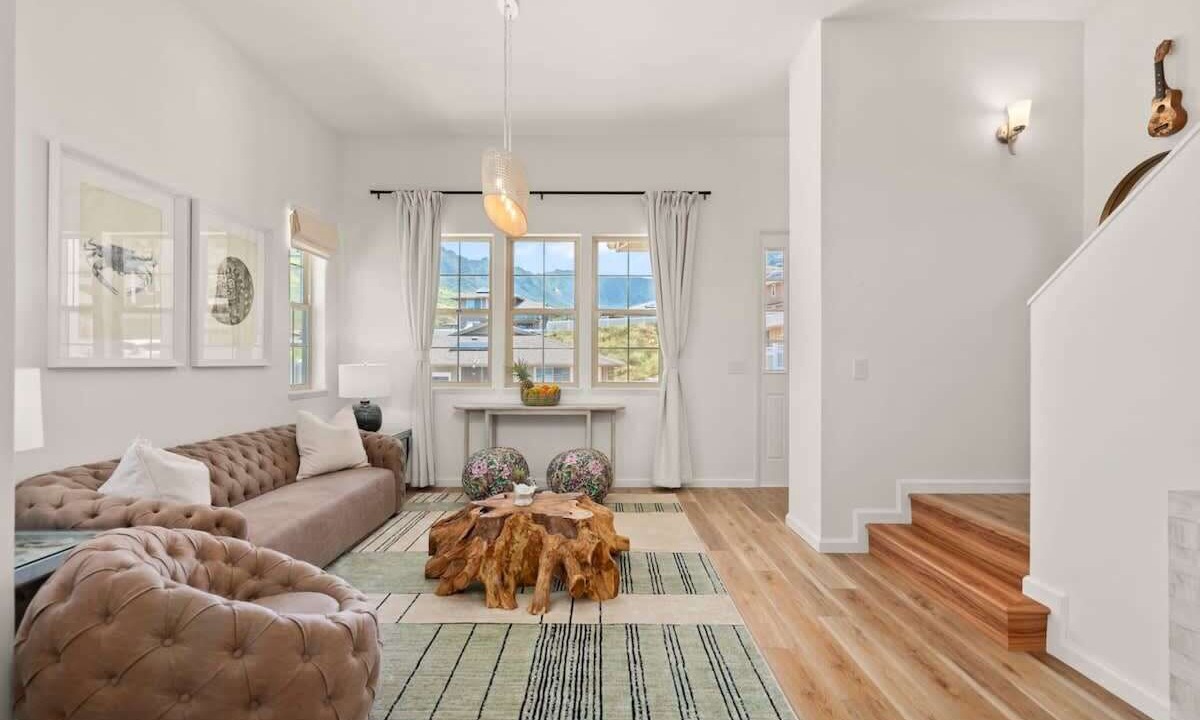 Photo of Livingroom in Makaha Valley