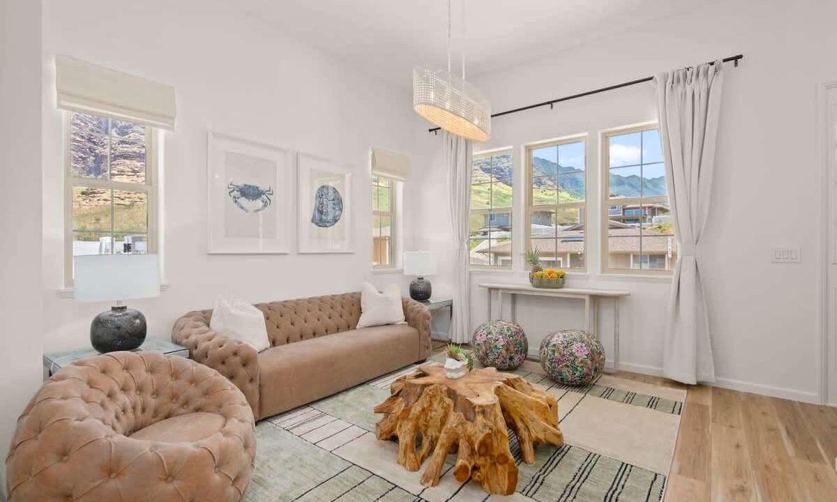 Photo of Livingroom in Makaha Valley