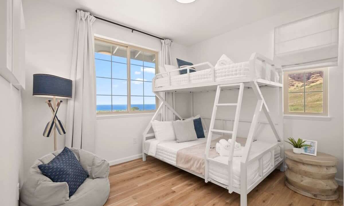 Photo of Bedroom in Makaha Valley