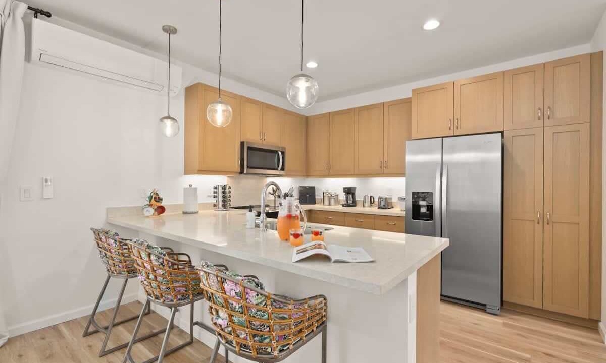 Photo of Kitchen in Makaha Valley