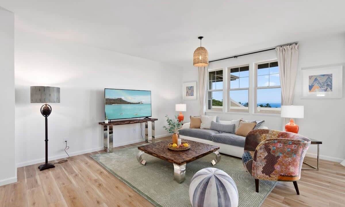 Photo of Livingroom in Makaha Valley
