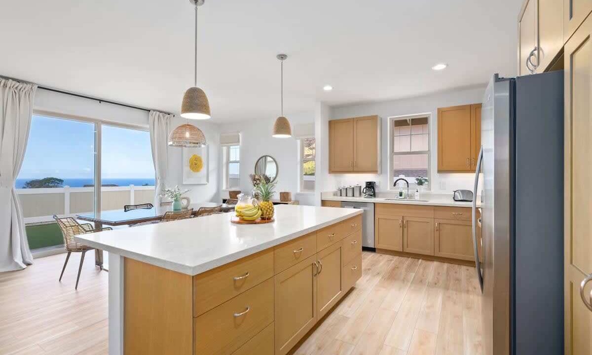 Photo of Kitchen in Makaha Valley