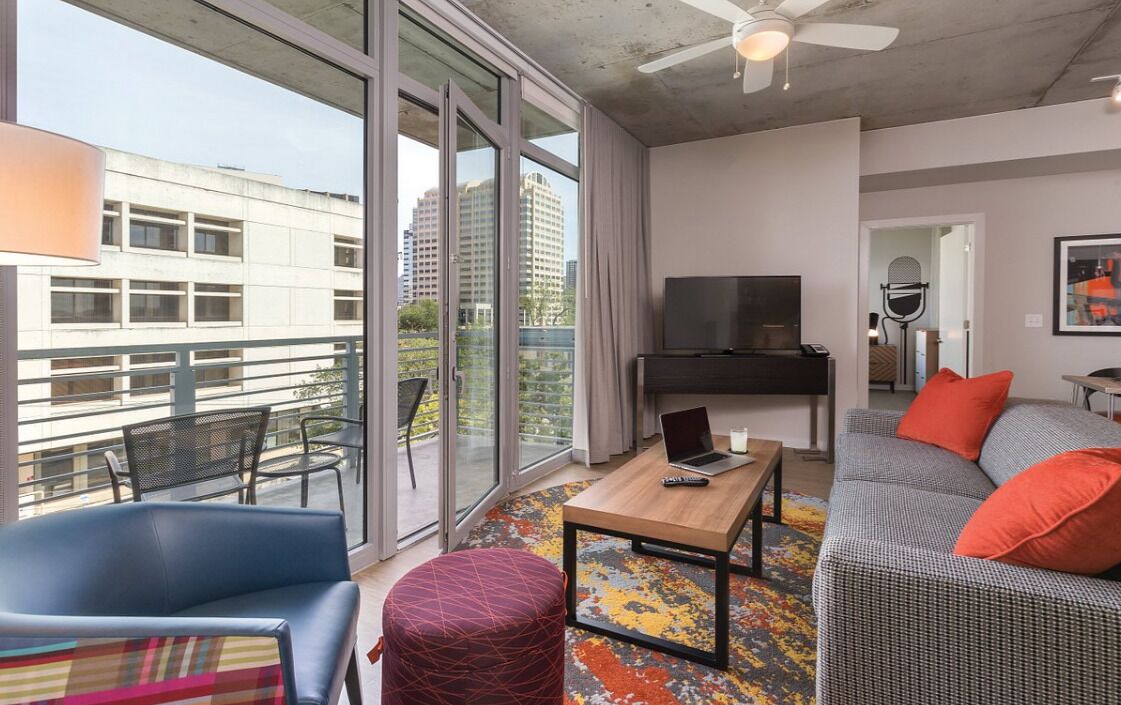 Photo of Livingroom in Civic District