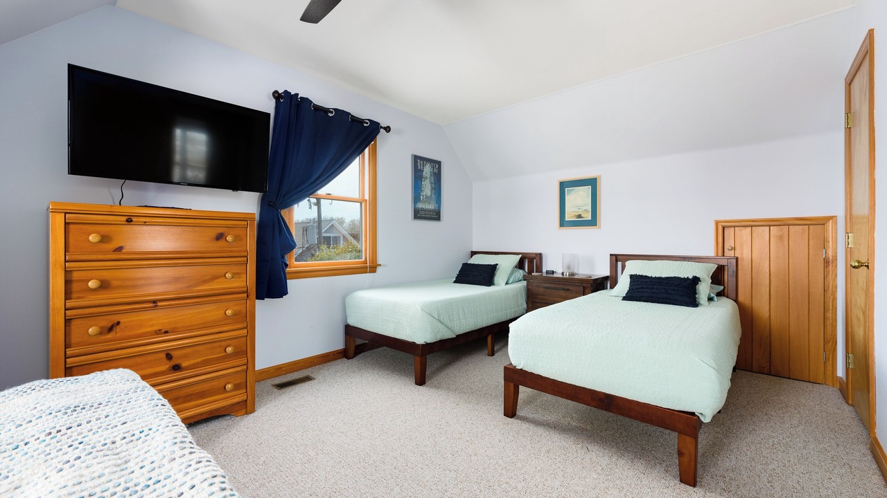 Photo of Bedroom in Kill Devil Hills