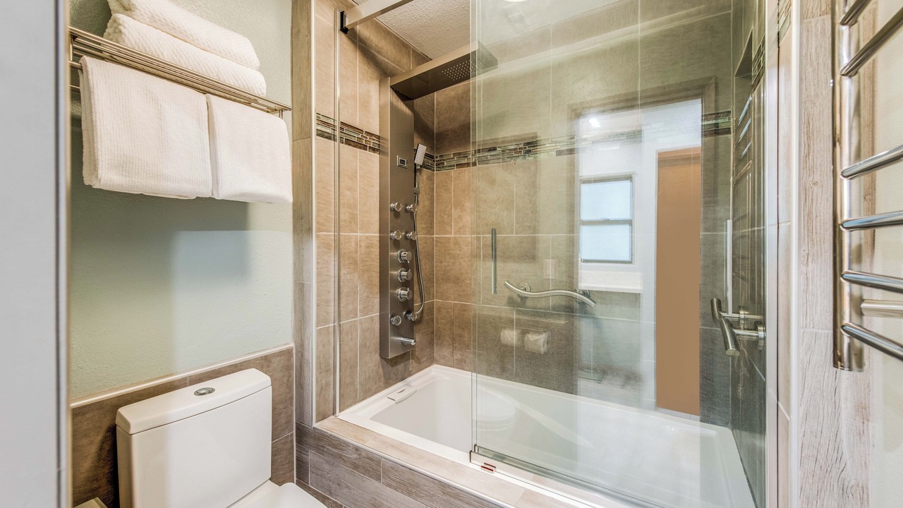 Photo of Bathroom in Waikoloa