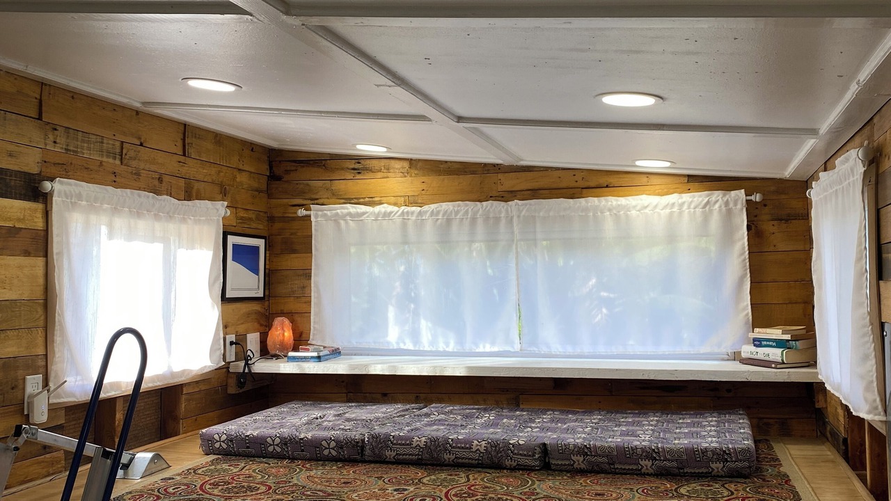 Photo of Bedroom in Keaau