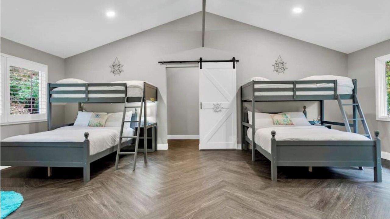 Photo of Bedroom in Flowery Branch