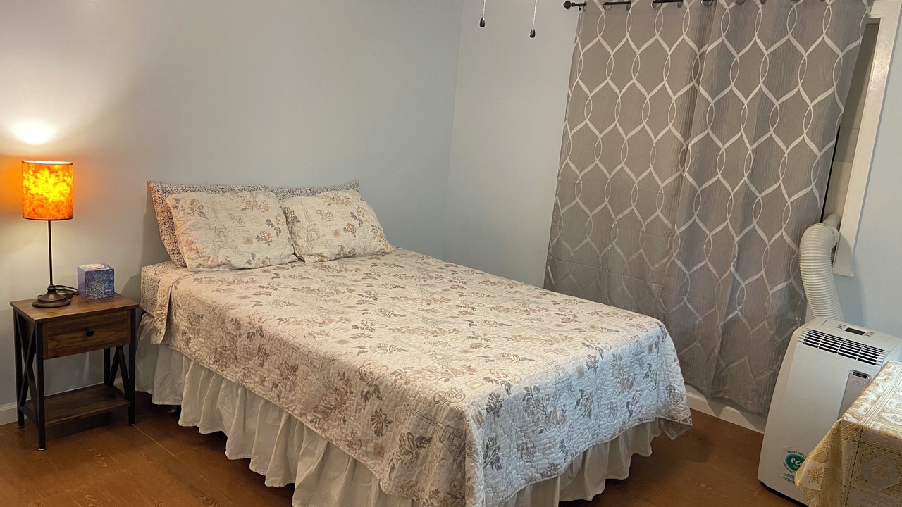 Photo of Bedroom in Kalihi - Palama