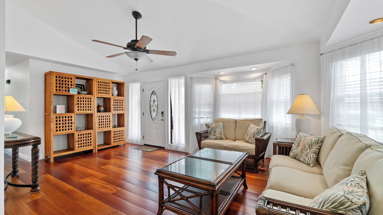 Photo of Livingroom in Coconut Grove