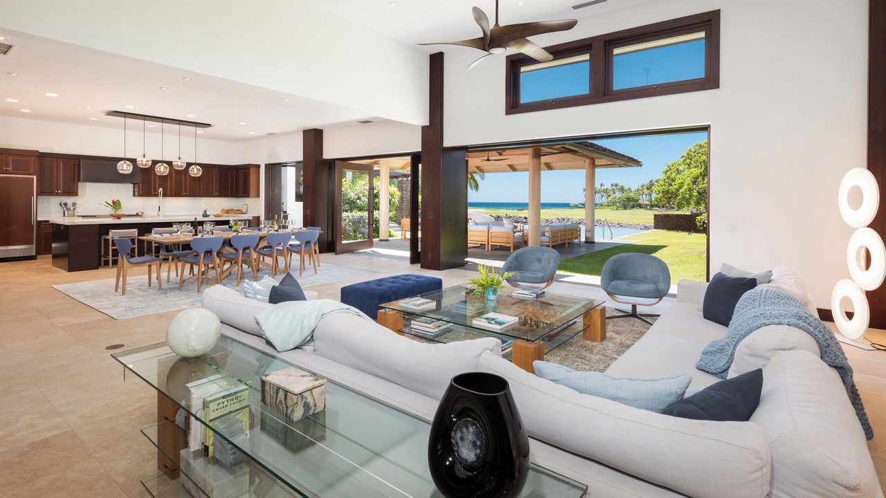 Photo of Livingroom in Kaupulehu