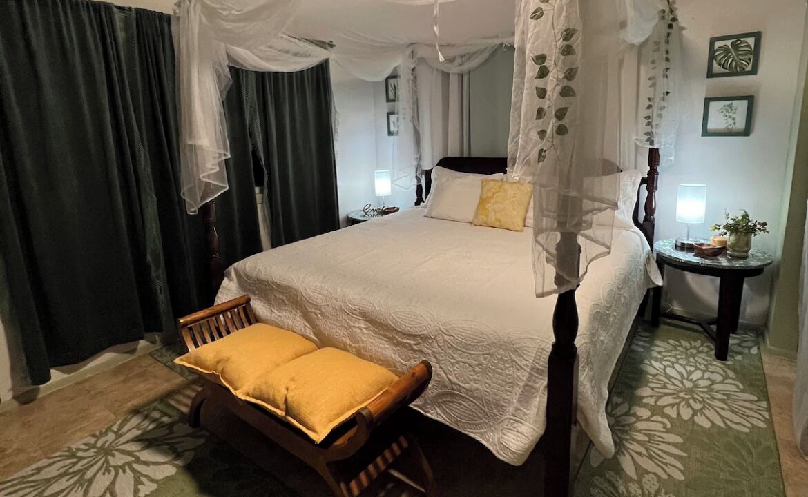 Photo of Bedroom in Kapoho