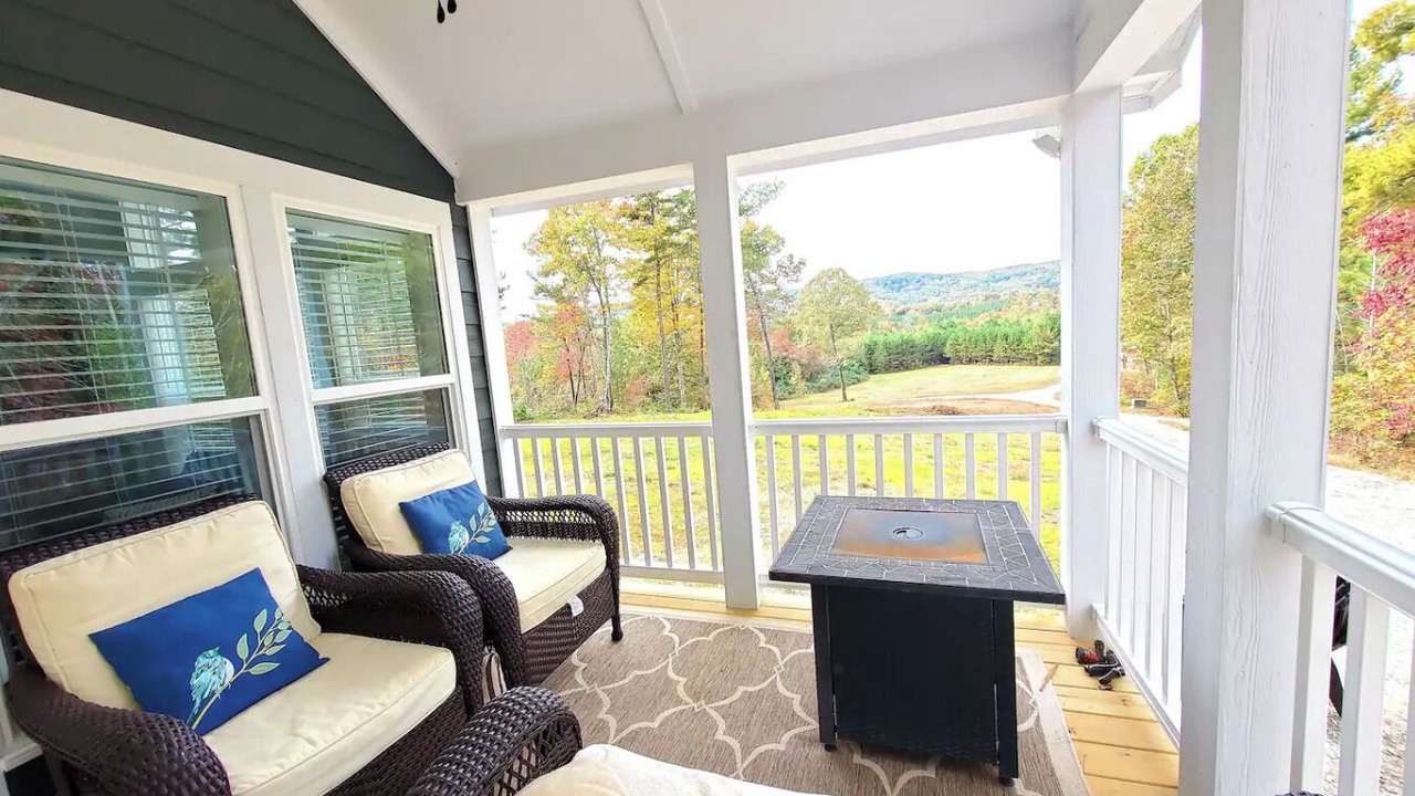 Photo of Patio Balcony in Tamassee