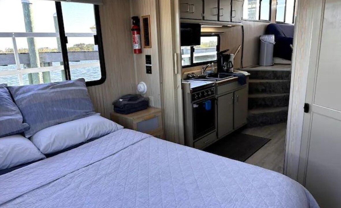 Photo of Bedroom in Manteo