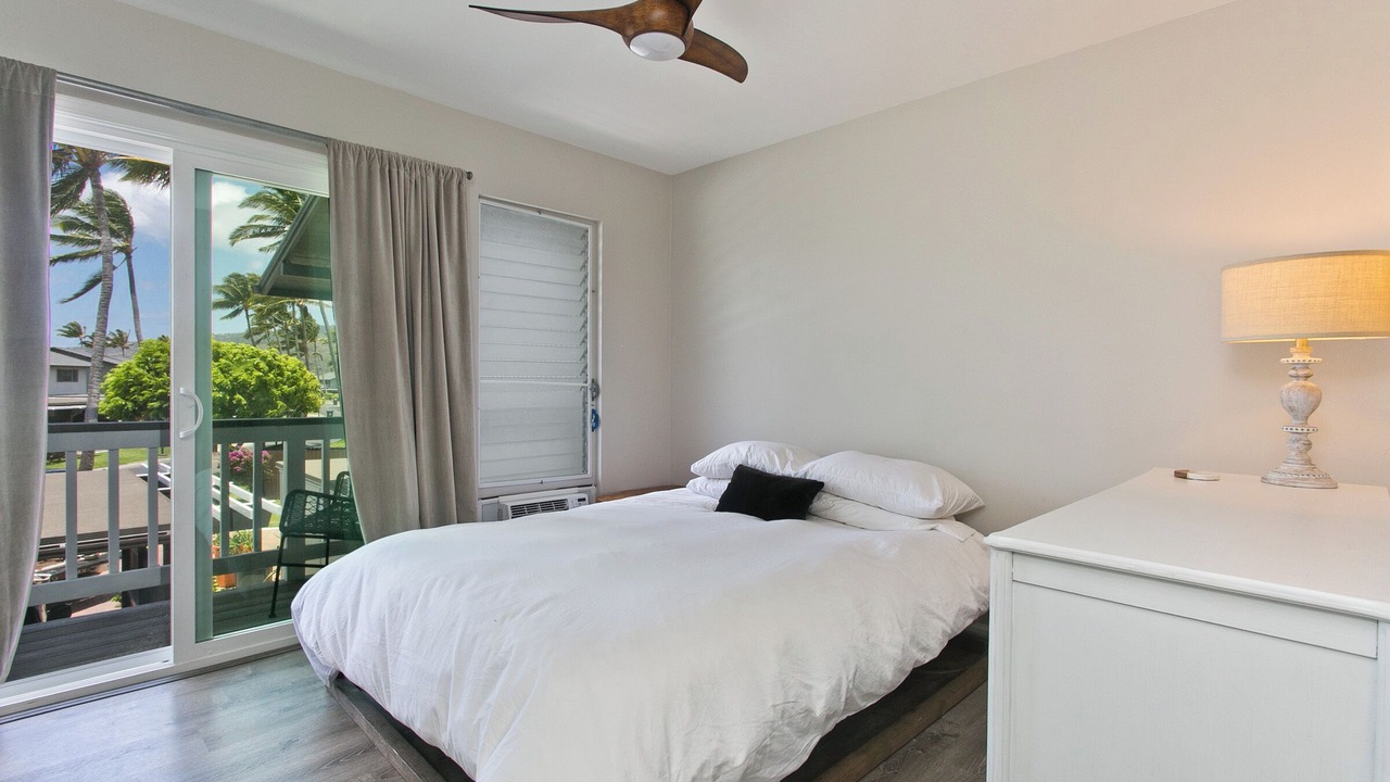 Photo of Bedroom in Portlock