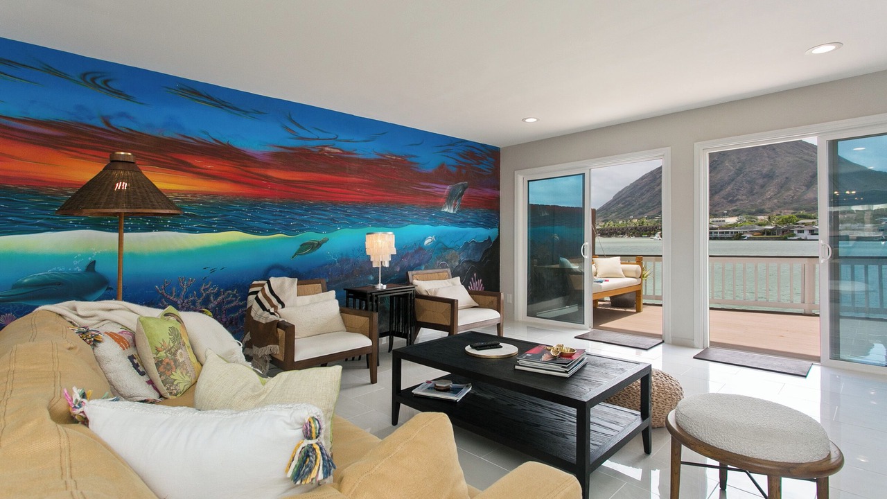 Photo of Livingroom in Portlock
