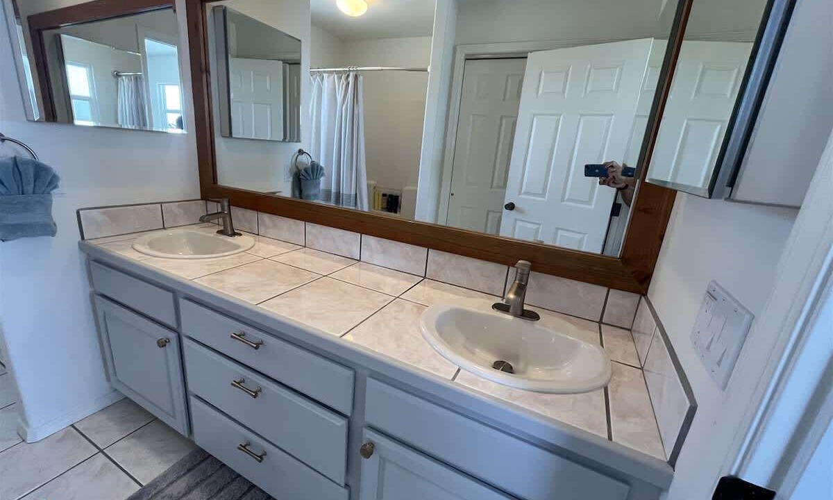 Photo of Bathroom in Kohala Estates