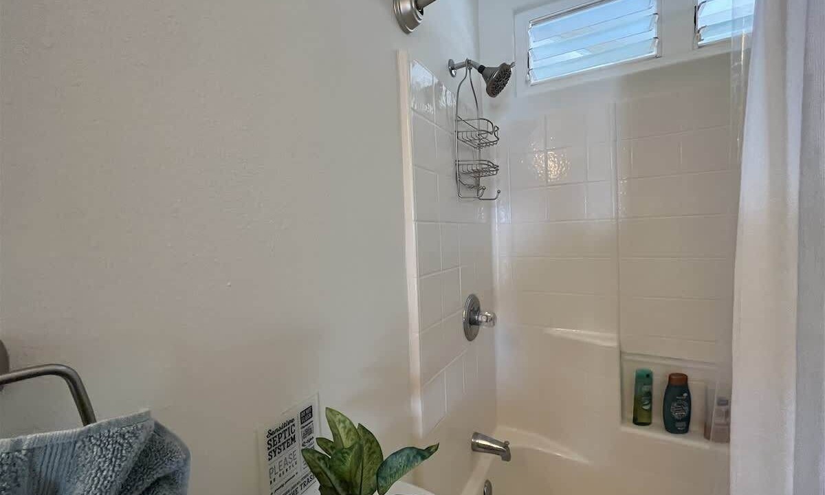 Photo of Bathroom in Kohala Estates