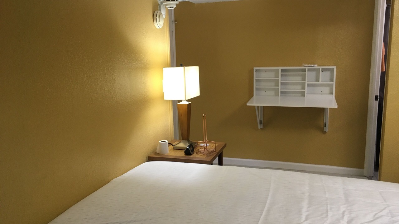 Photo of Bedroom in Waikiki