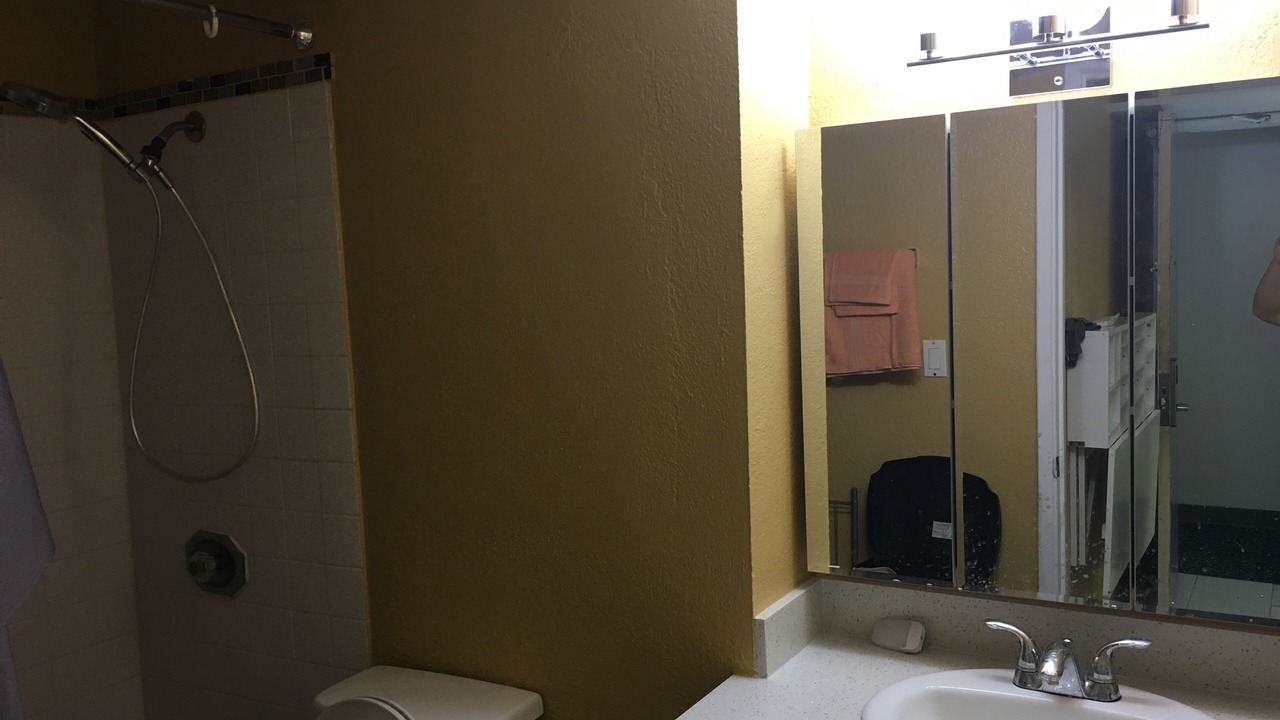 Photo of Bathroom in Waikiki