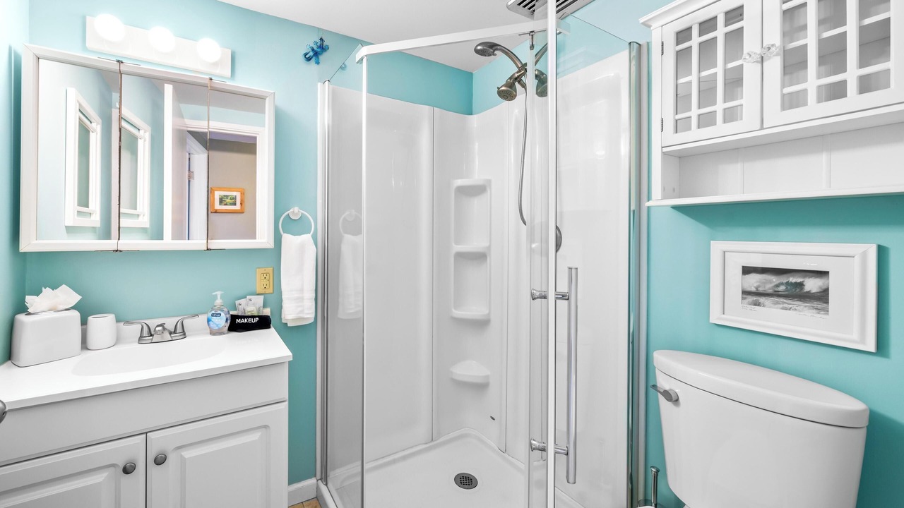 Photo of Bathroom in Historic Kailua Village